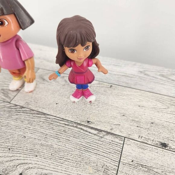 Dora the Explorer Figure Bundle of Vintage / Newer Figures Good Gently Loved Con - Picture 2 of 5